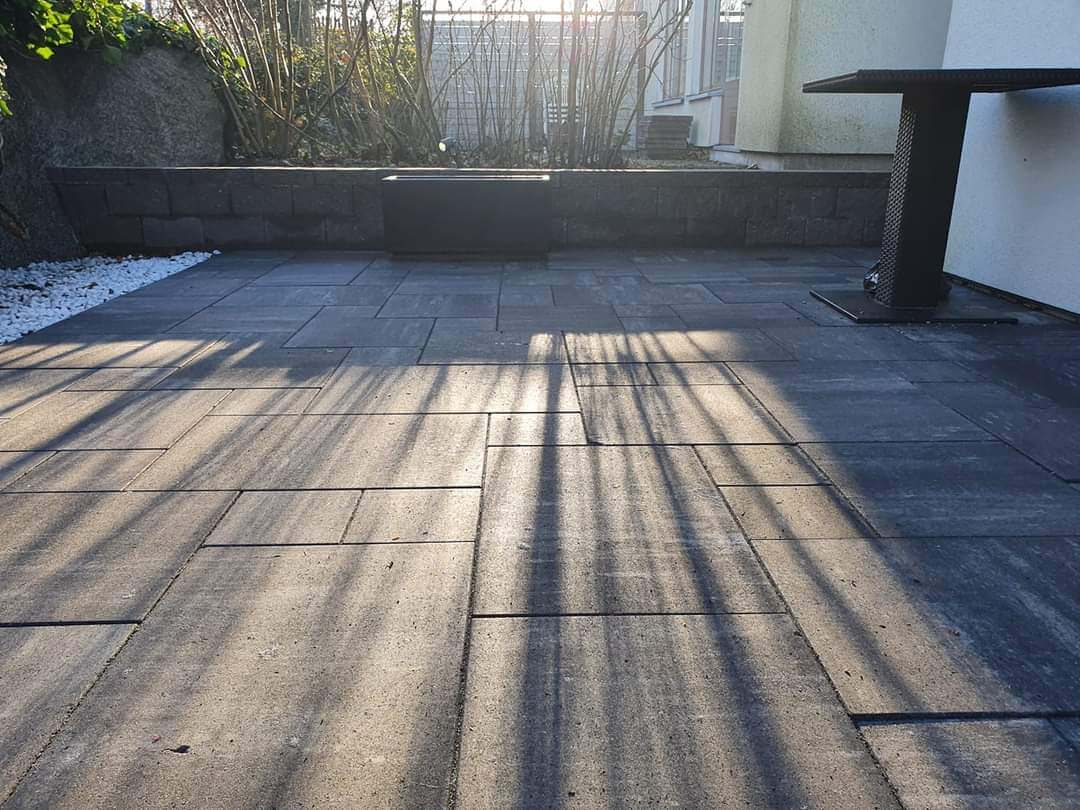 Betongplattor uteplats